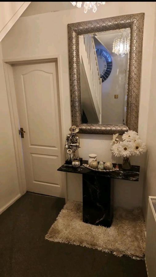 Private Luxurious Space Basildon  Buitenkant foto