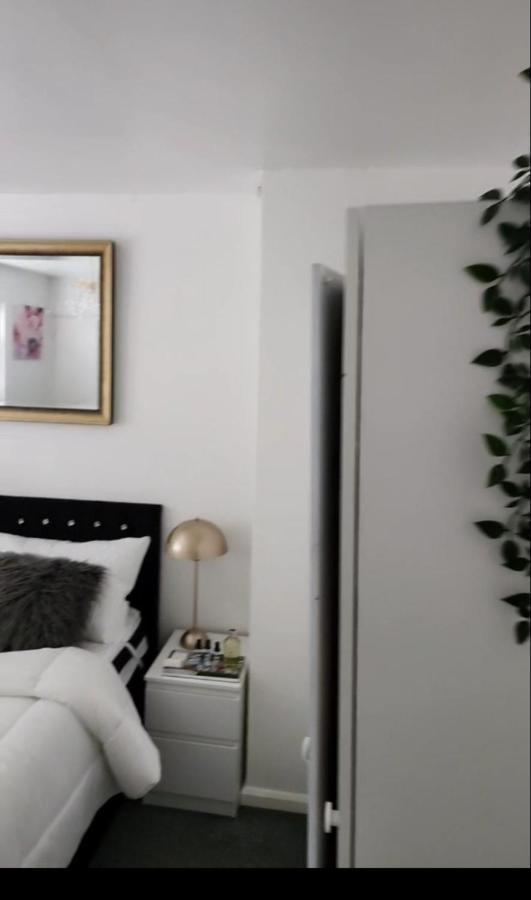 Private Luxurious Space Basildon  Buitenkant foto