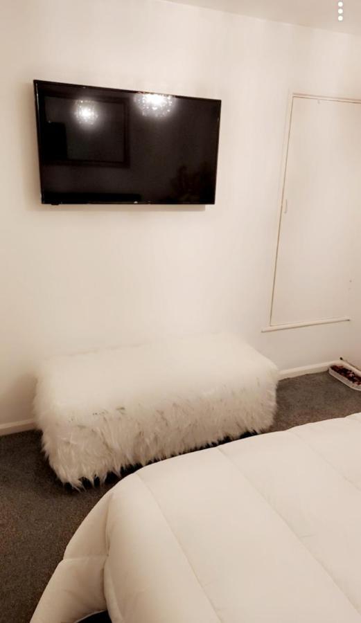 Private Luxurious Space Basildon  Buitenkant foto